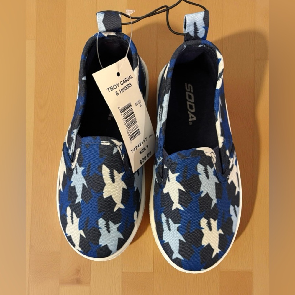 Soda Kids Navy and White Shark Sneakers